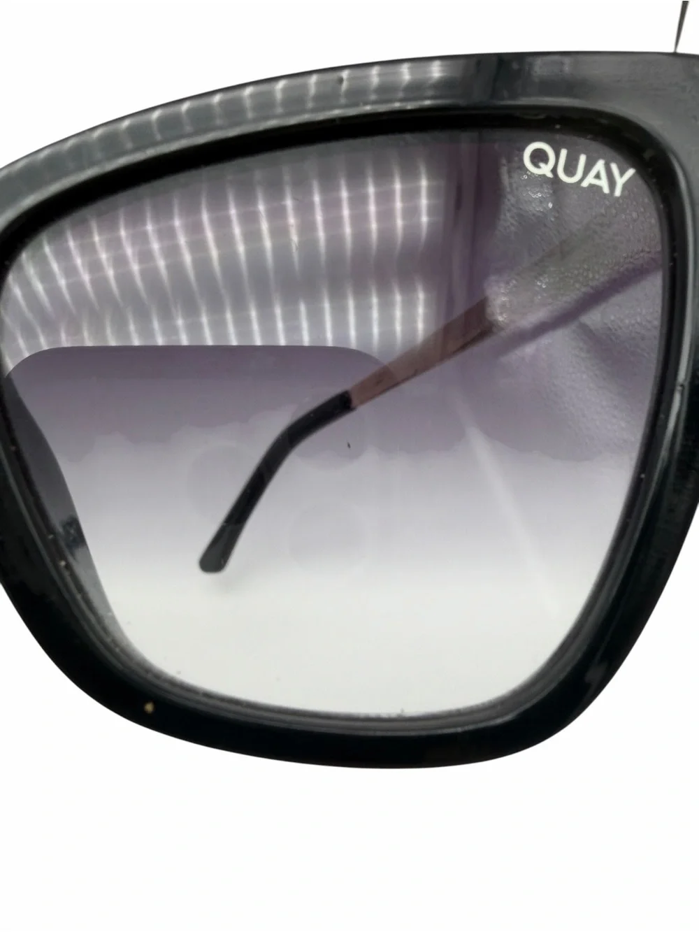 Quay Australia Reina Mini Black Cat Eye Sunglasses w/ Pouch - Picture 9 of 11